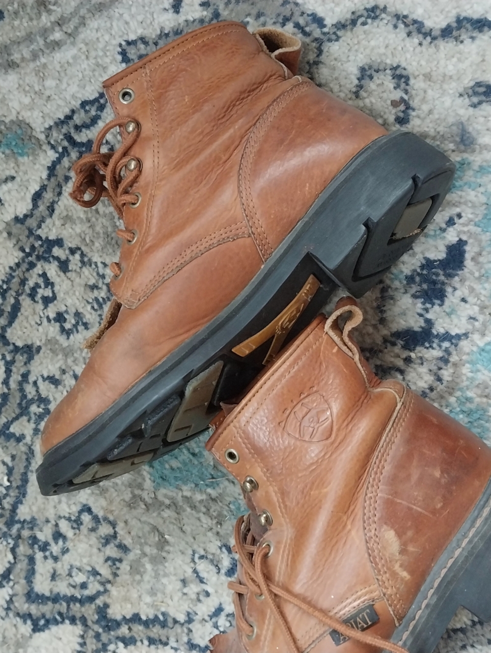 ARIAT HARDLY WORN WOMANS LACEUP BOOTS